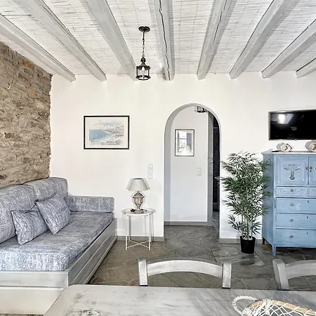 The Traditional Stone Apartment *