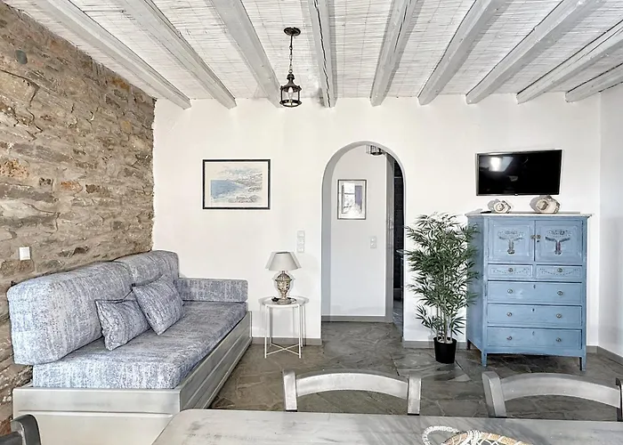 The Traditional Stone Apartment *