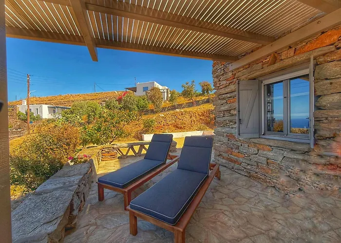 The Traditional Stone Apartment *